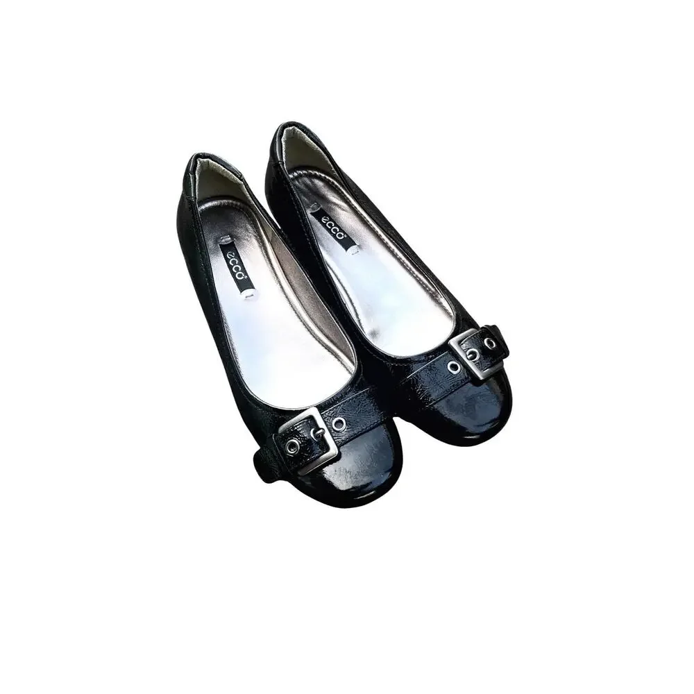 ECCO Black Patent Leather Buckle Ballet Flats Silver Hardware Low Wedge Y2K EUC